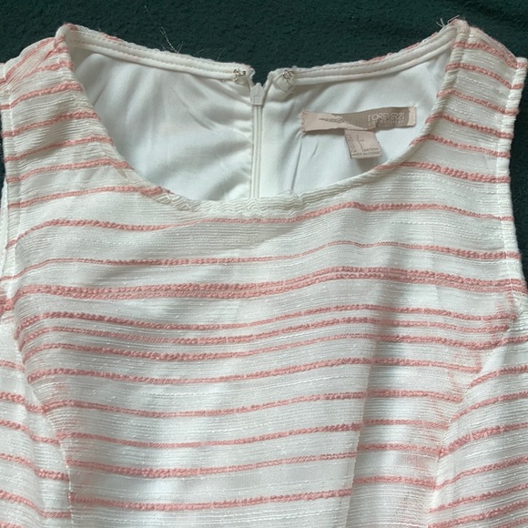 NWT Pleated Party Dress - Picture 4 of 6